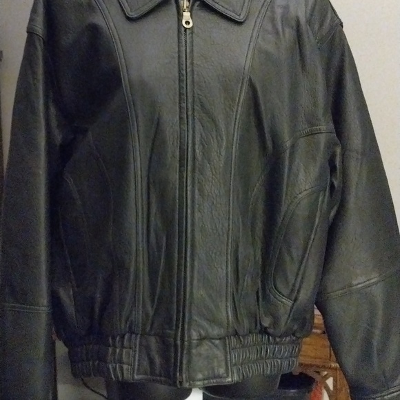 Genuine Leather Jacket 🧥🧥🧥🧥 - Picture 12 of 12